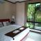 Kata Beachwalk Hotel and Bungalows