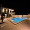 Follow Sea Villa