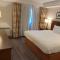 Travelodge Suites by Wyndham Regina - Eastgate Bay
