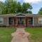 Rock & Roll House, Fiber Internet, ROKU TV, Washer & Dryer, by DT Chickasha & Leg Lamp! - Chickasha