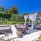 La Casa Fra gli Ulivi luxury apartments with pool near Cinque Terre and Tuscany