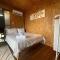 Rembulan Escape - The Container House