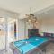 Spectacular Sea View, private jacuzzi & table pool