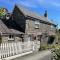 Isallt Cosy Cottage. Dogs Welcome. Superking & Double Bed. Log Burner. Peaceful Village Location - Llanbrynmair