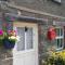 Isallt Cosy Cottage. Dogs Welcome. Superking & Double Bed. Log Burner. Peaceful Village Location - Llanbrynmair