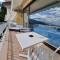 Cliffside apartment with stunning Riviera views - 文蒂米利亚