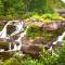 ⛰⛵️⛱Mt. Maplewood Lodge❤️Seasonal Specials ☆Poconos☆Cabin☆Hot⛷Tub☆Game Room☆