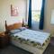 Scoresbys - 2-bedroom apartment with parking