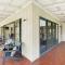 Redgum Treehouse - Outstanding luxury in the heart of wine country and minutes from the beaches - Quindalup