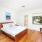 Redgum Treehouse - Outstanding luxury in the heart of wine country and minutes from the beaches