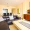 2 bedrooms sea and pool view apt in Duquesa Golf & Gardens Manilva