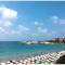 Villa Victoria 400 meters to the beach