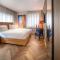Jacob Shenkin Hotel