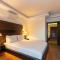 Manaspark Deluxe Hotel