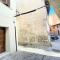 Spoleto storico spacious city house - car unnecessary - wifi - sleeps 10