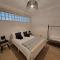 Lovely Seafront Apartment with Garden