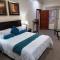 26 On Chamberlain Guest House