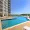 Lakefront Osage Beach Condo Balcony and Pool Access - Осейдж-Біч