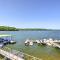 Lakefront Osage Beach Condo Balcony and Pool Access - Osage Beach