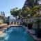 Entire Villa - Sleeps 16 Heated Pool East of A1A - كوكاو بيتش