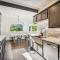 Luxury River Home - Pets Stay Free