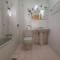 Green Hill Apartment