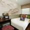 Golden Sail Hotel & Spa