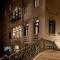 Eight Venezia