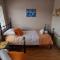 The Kingfisher, by Spires Accommodation a great location for visiting the NEC and Drayton Manor - 金斯伯里