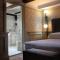 Eight Venezia