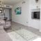 Blue Suites B5-403