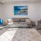 Blue Suites B5-403