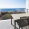 Blue Suites B5-403