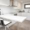 Blue Suites B5-403
