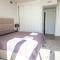 Blue Suites B5-403