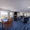 Super 8 by Wyndham Jackson MN