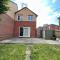 3 bedroom house with parking
