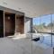 Edge Luxury Beachfront 3BR, 3 pools, spa, gym