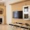 LUX VILLA with amazing BBQ, Pool Area & WIFI by 360 Estates