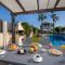 Ifigeneia's Luxury Resort with Private Hot Tub - كالاثاس