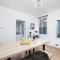 Lovely 4 Bedroom London Home with Free Parking, Garden, WiFi By Roost Accommodation