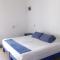MayFlower Hotel & Hostal