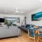 Absolute Beachfront Apartment 4T