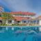 Resort 2-3BR Huge Pool, BBQ, 300m-Beach, 8 mins to Walking Street
