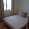 Lovely - Luxury 3 Bedrooms 500m from the Beach.