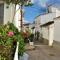 HOSTAL MONCADA