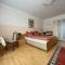 Gertis Blumenhof Privatzimmer, Ferienwohnung