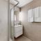 Sublime contemporary apartment in the city centre
