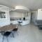 McKenzie 2 bedrooms Seaview Residence