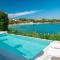 Villa Bianca with heated pool